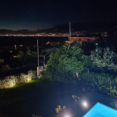 Evilenia Luxury Apartments Kalamata Exterior photo