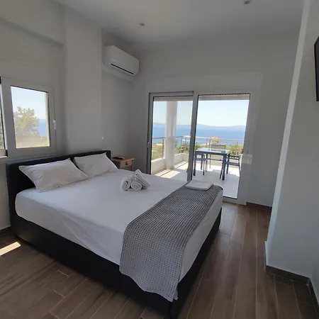 Evilenia Luxury Apartments Kalamata Room photo